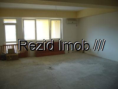 Apartament 4 camere 2 Cocosi